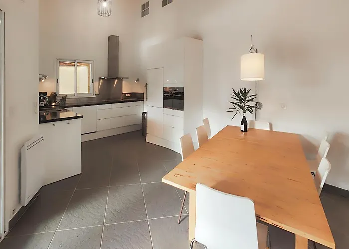 Awesome In بيت للعطل